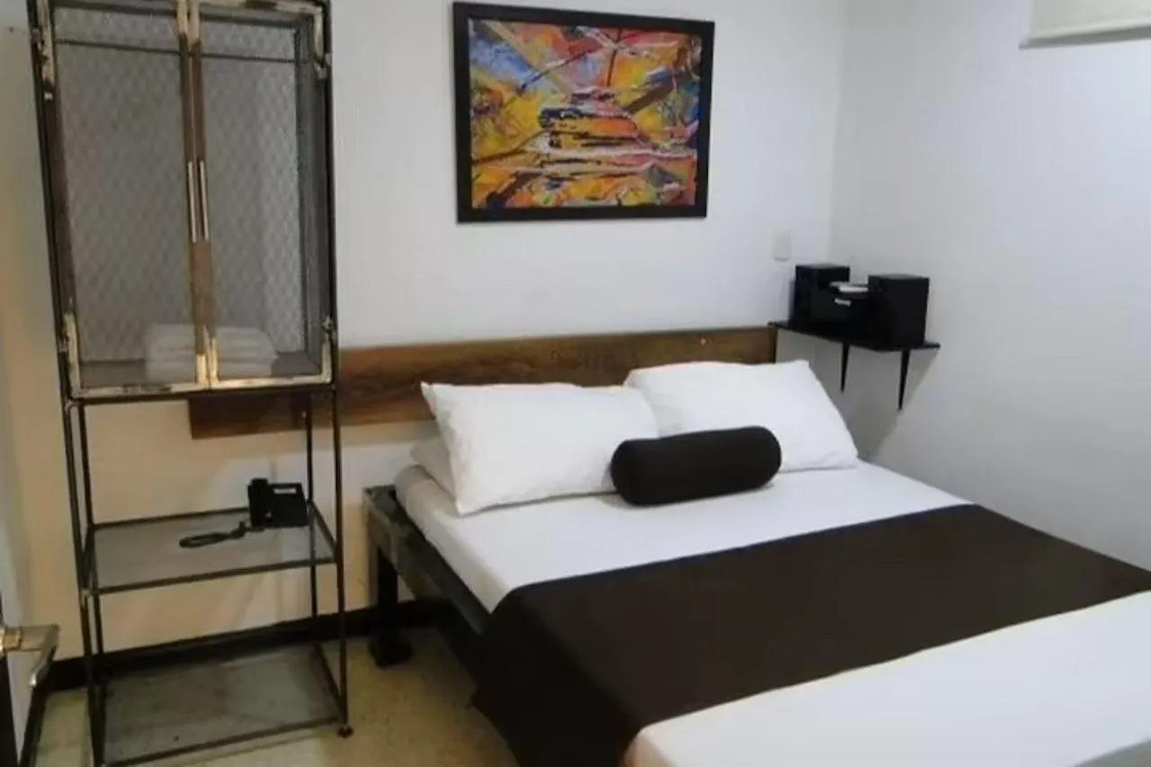 Hotel Y Salon De Eventos Bisou Cali 3*,  Colombia